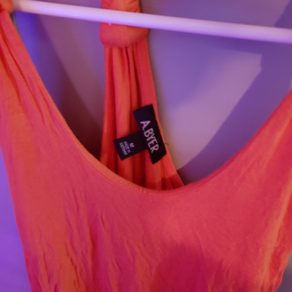 Tanktop - Picture 2 of 2